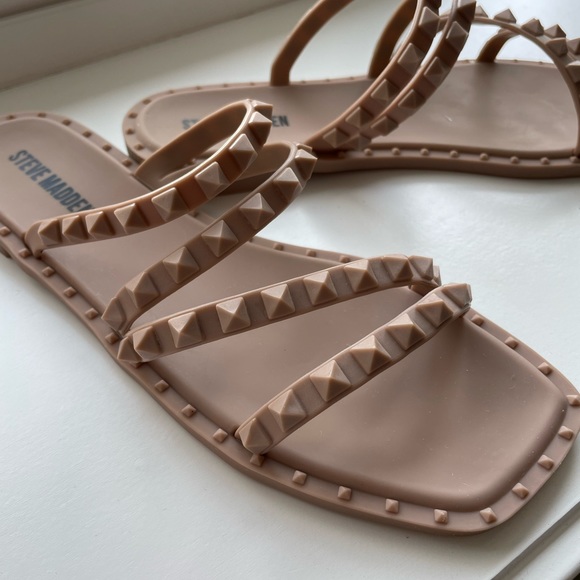 Steve Madden Skyler-J studded sandals - Picture 2 of 4